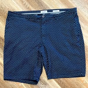 Good fellow, Flat front men’s shorts, Size 42